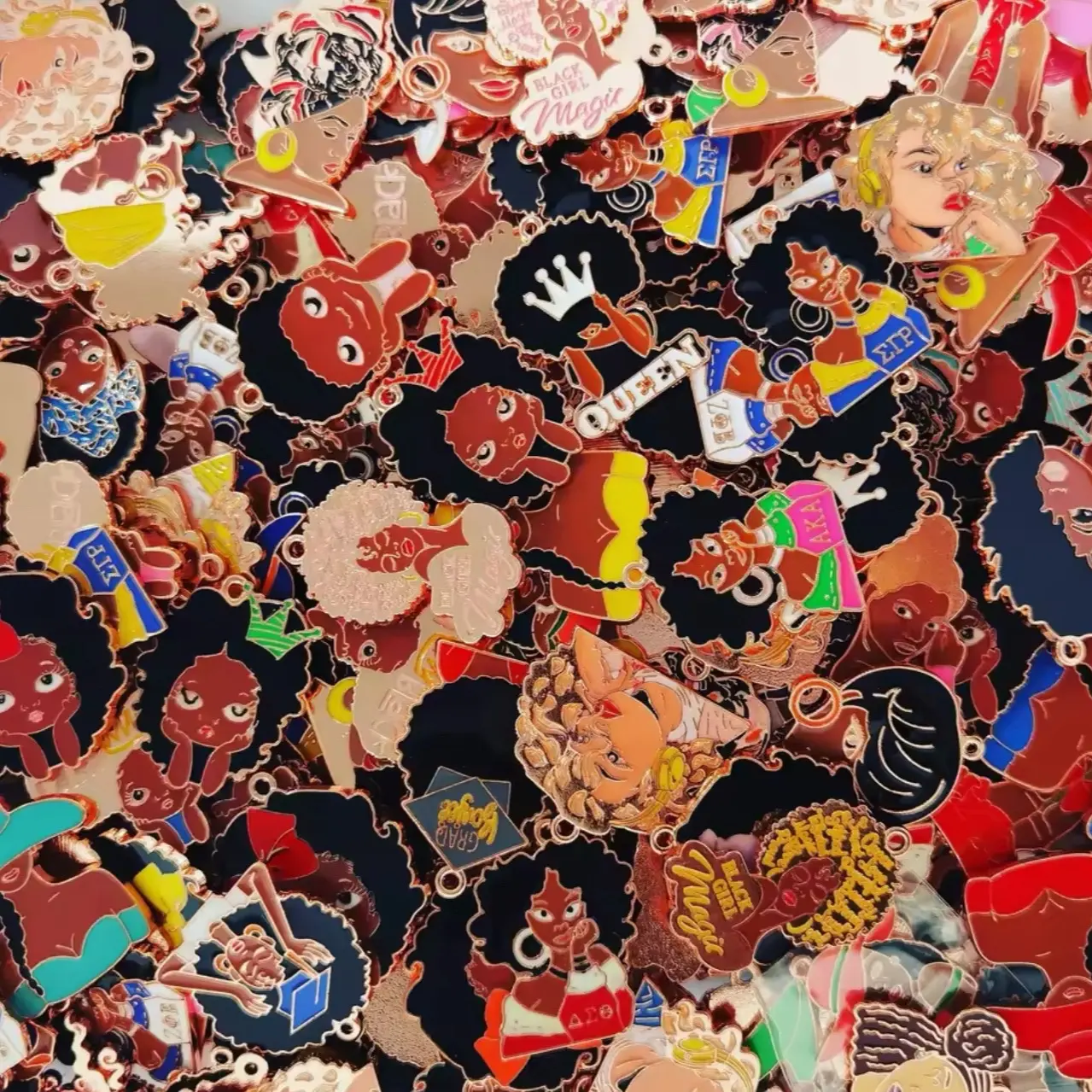 100 Mixed Charms for Jewelry Making and Decoration