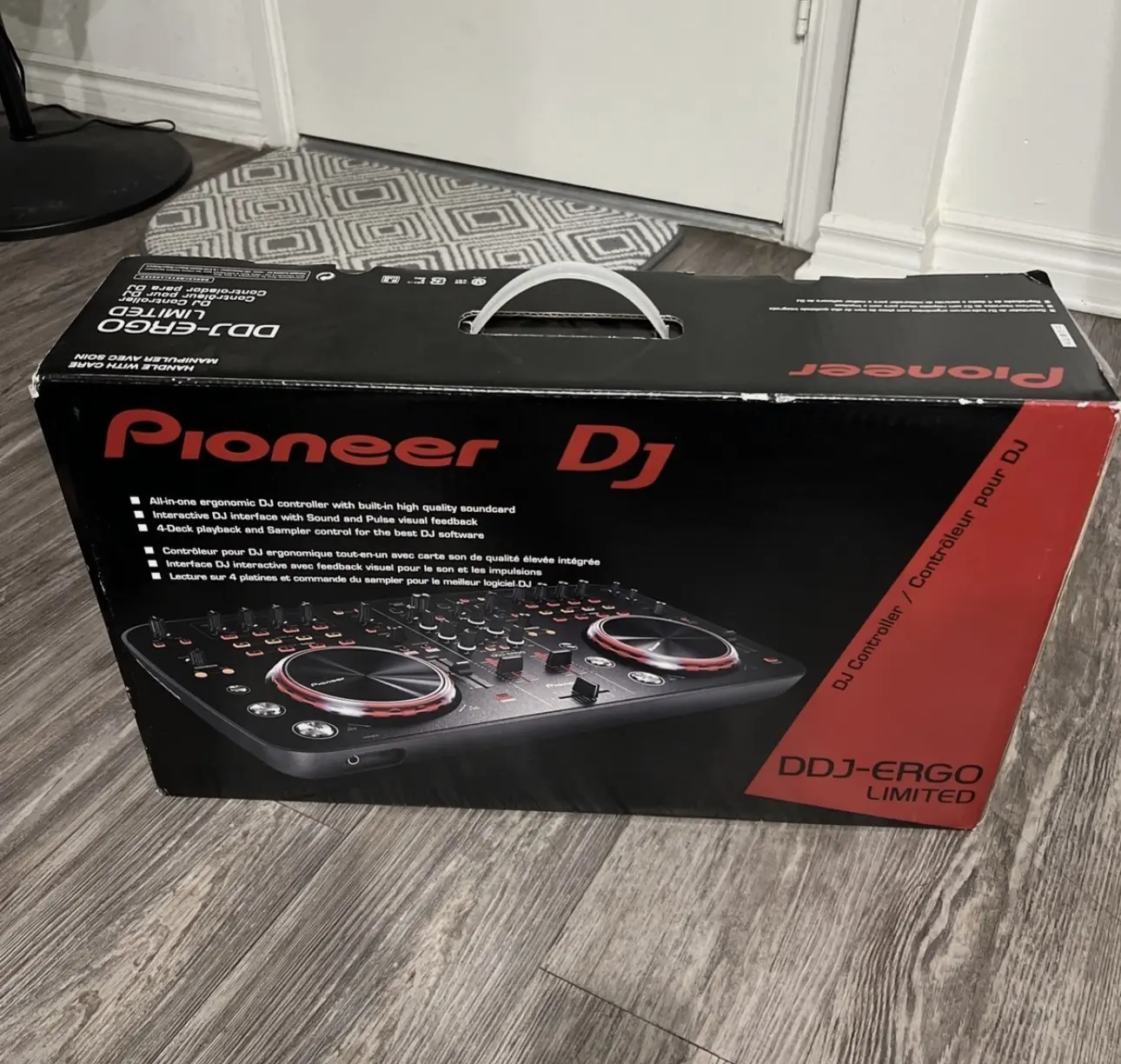 Brand new Pioneer DJ controller Pioneer DDJ-ERGO