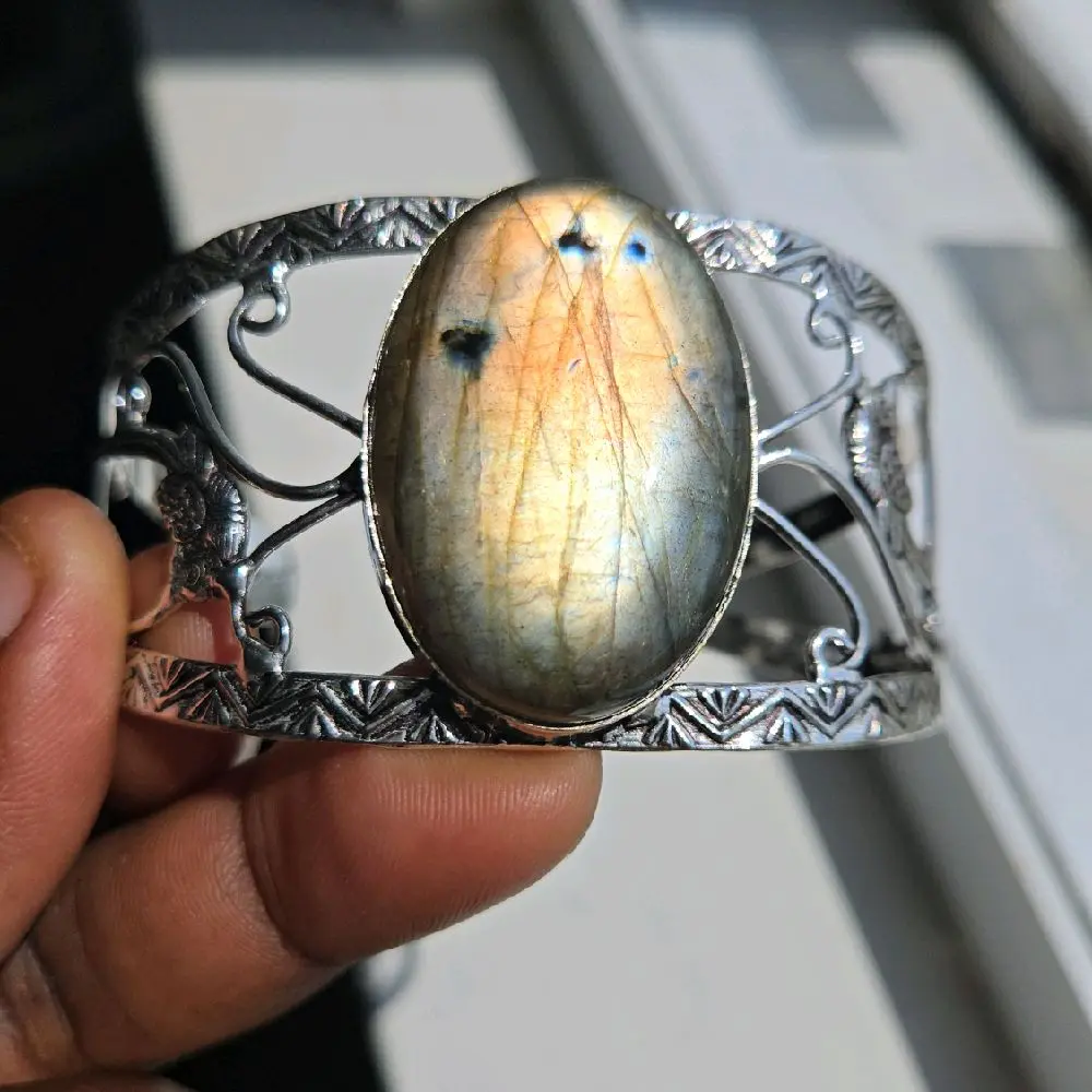 Blissful Labradorite