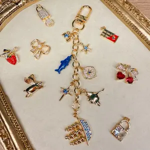 LIVE Build Charm Keychain For Keys/Purse/Bags