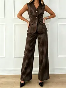A women's fashionable brown striped light luxury suit set, exquisite, durable, comfortable and stylish, suitable for commuting to work, shopping and playing indoors and outdoors