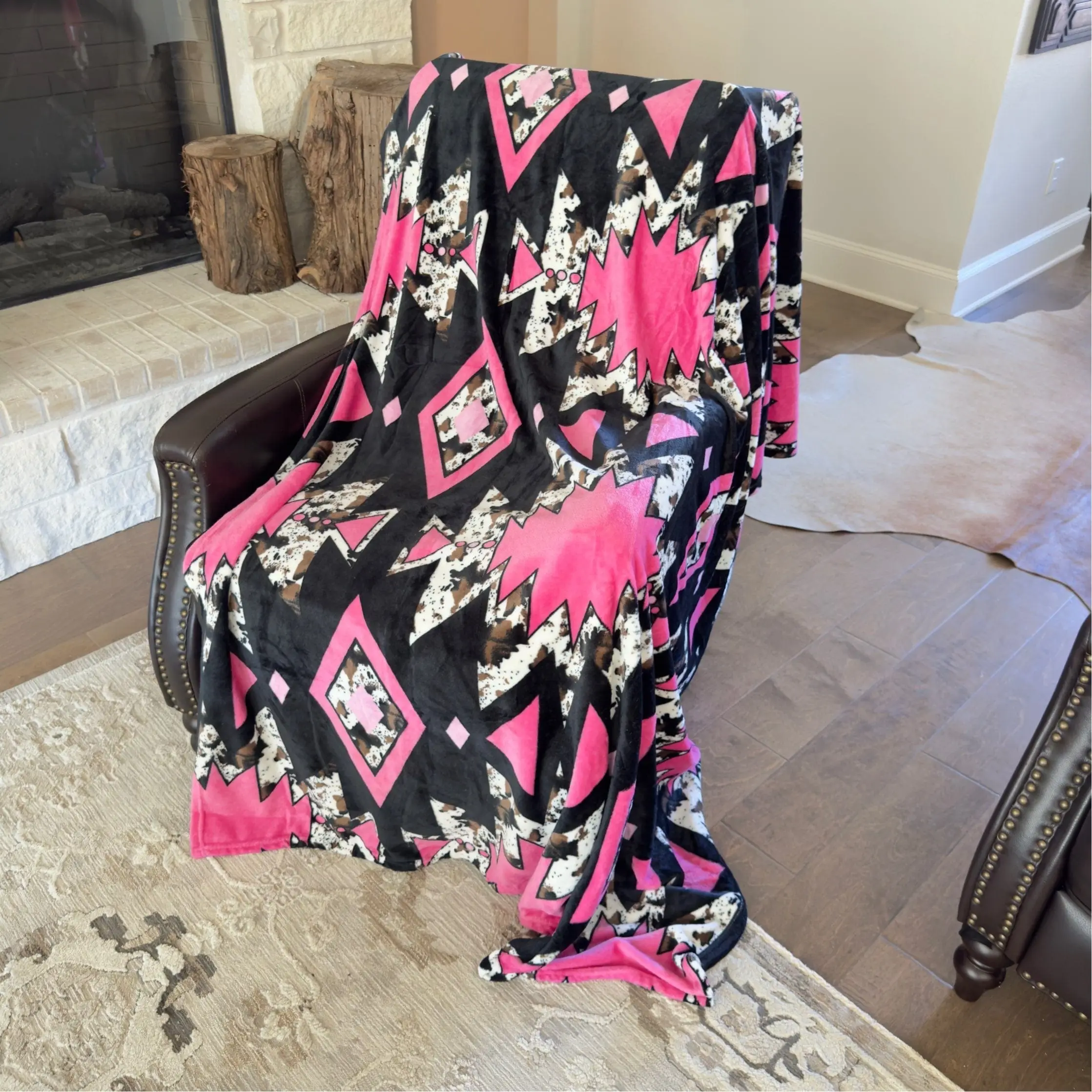 The Ivy Lightweight Soft Throw Blanket 60"x80"