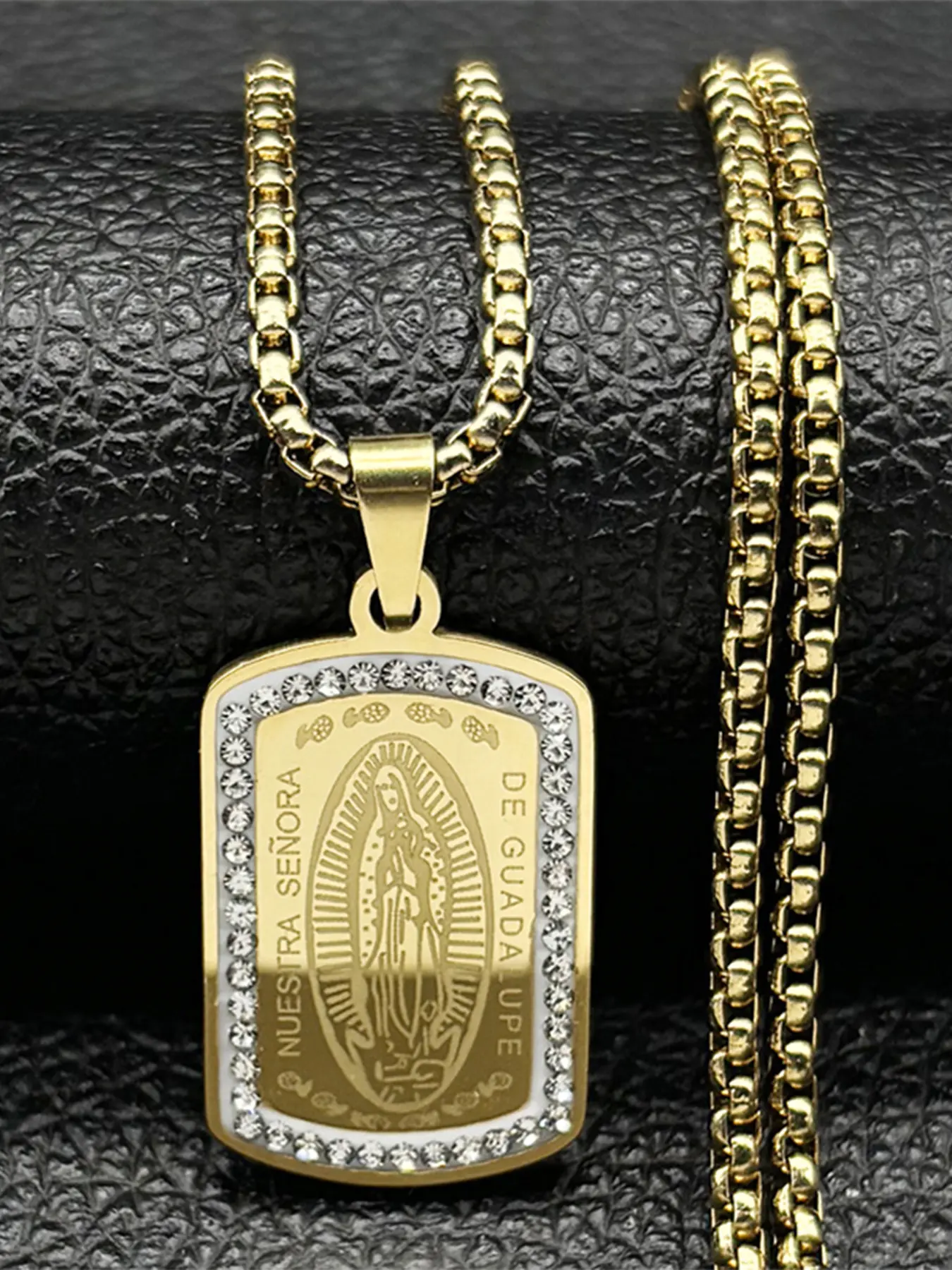 Catholic Our Lady of Guadalupe Pendant Necklace for Women Men Stainless Steel Gold Color Virgin Mary Medal Cuban Link Chain Durable Fashion Accessory Inspirational Jewelry Faith Necklace