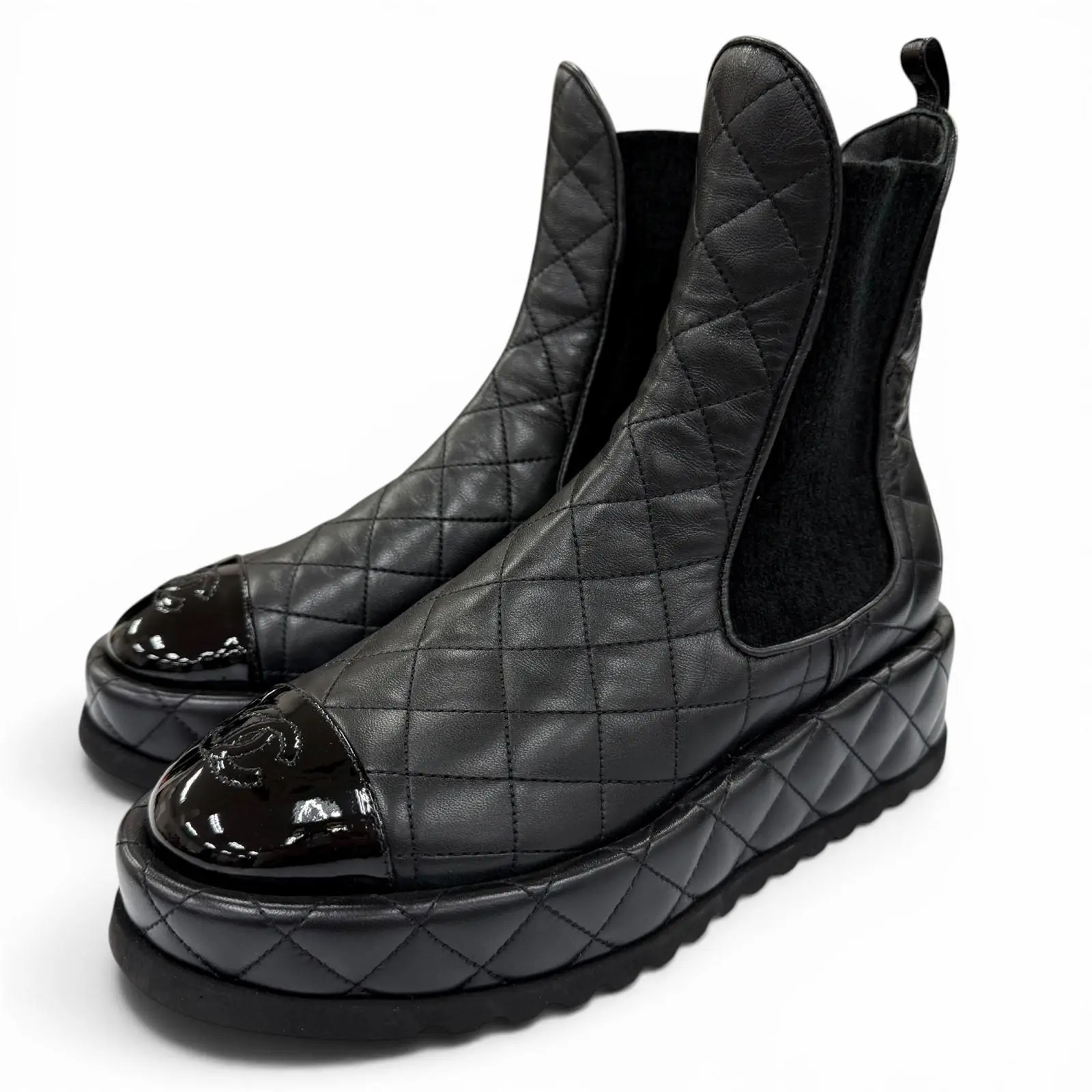 Pre-owned CHANEL Patent Leather Small Leather Goods Leather Ankle Boots