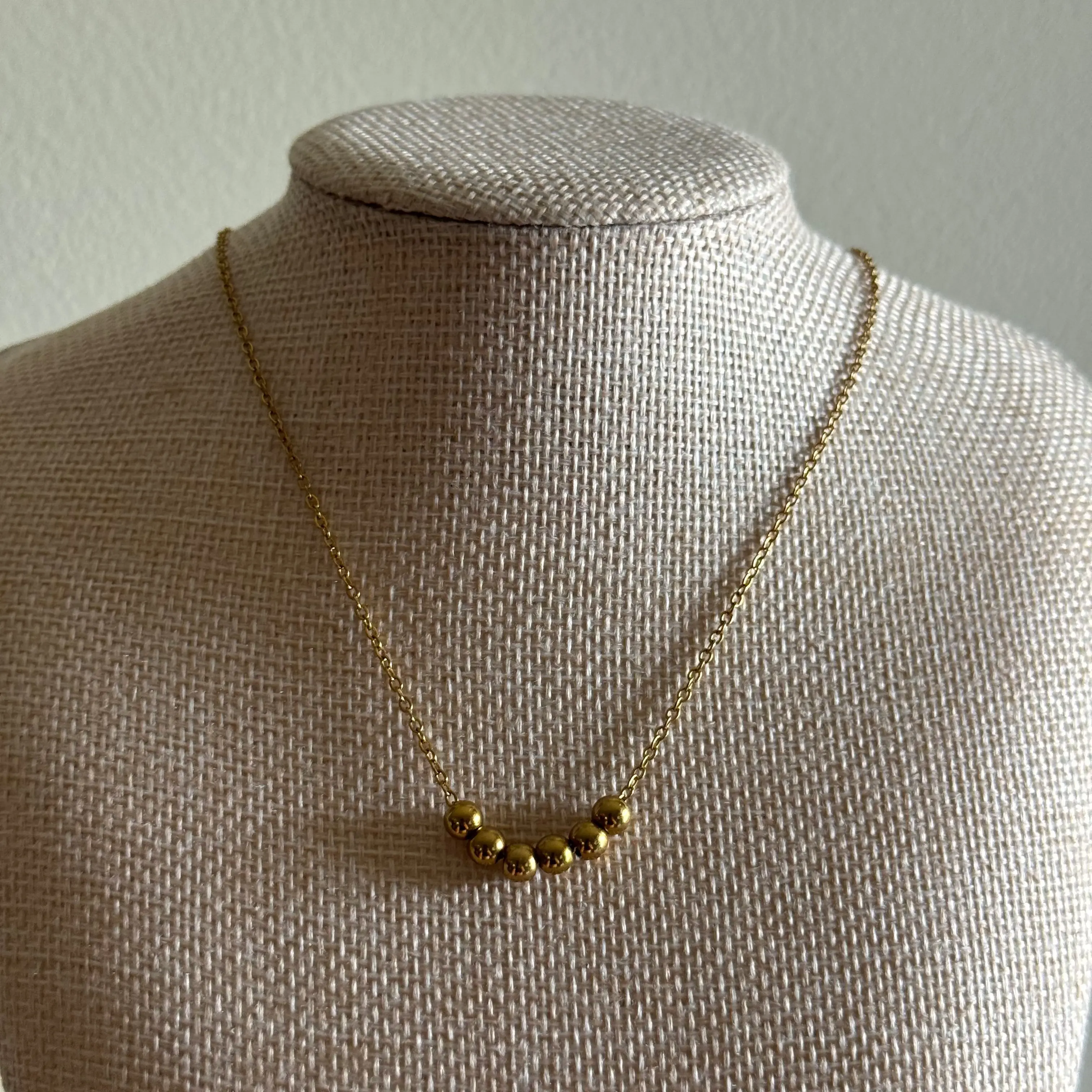 Equilibrium Necklace
