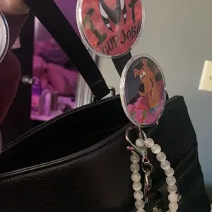 DIY Cartoon Badge Maker Machine, Handmade Abs Stamp Button Machine, Custom Pin Brooch Tool, Perfect Christmas Gift, DIY Craft Kit, Badge Decoration