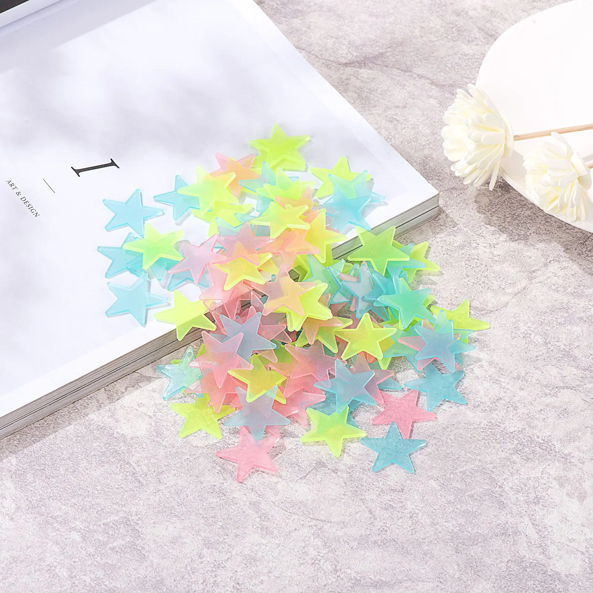 2pcs Glow in The Dark Luminous Stars Fluorescent Noctilucent Plastic Stars Wall Stickers Glowing Stars Decals for Home Art Decor Nursery Ceiling Kids Babys Bedroom Room Multicolor