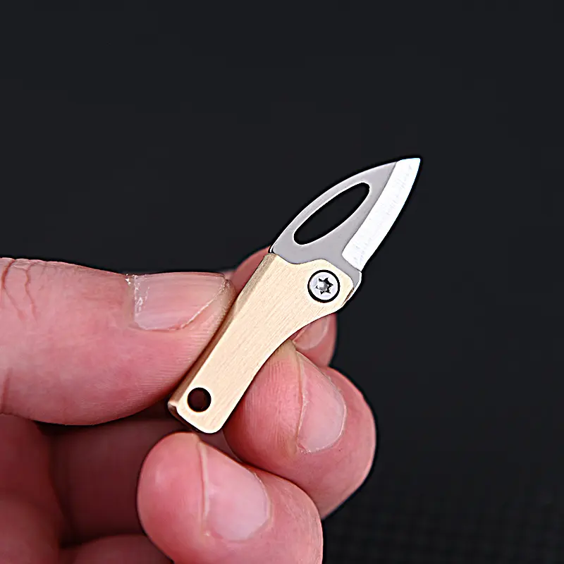 Mini Copper Magnetic Knife Sharp Pocket Knife Keychain Pendant, Portable Folding Blade for Unboxing, Compact Keyring Accessory, Folding Pocket Knives