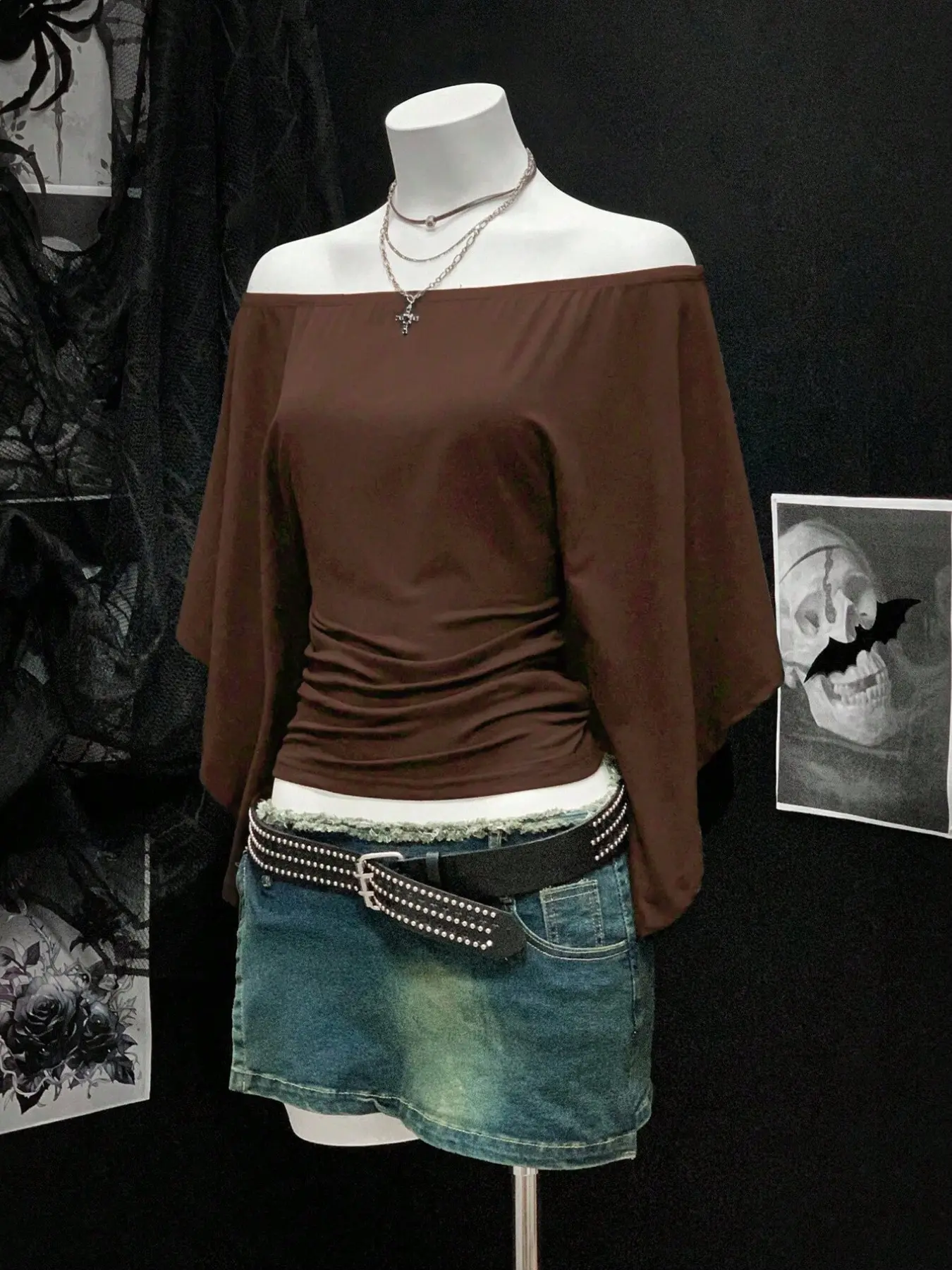 Elegant Aesthetic Off-Shoulder Multifunctional Pleated Flare Sleeve Women's Casual T-Shirt Top, Stylish and Comfortable, Perfect for Daily Wear
