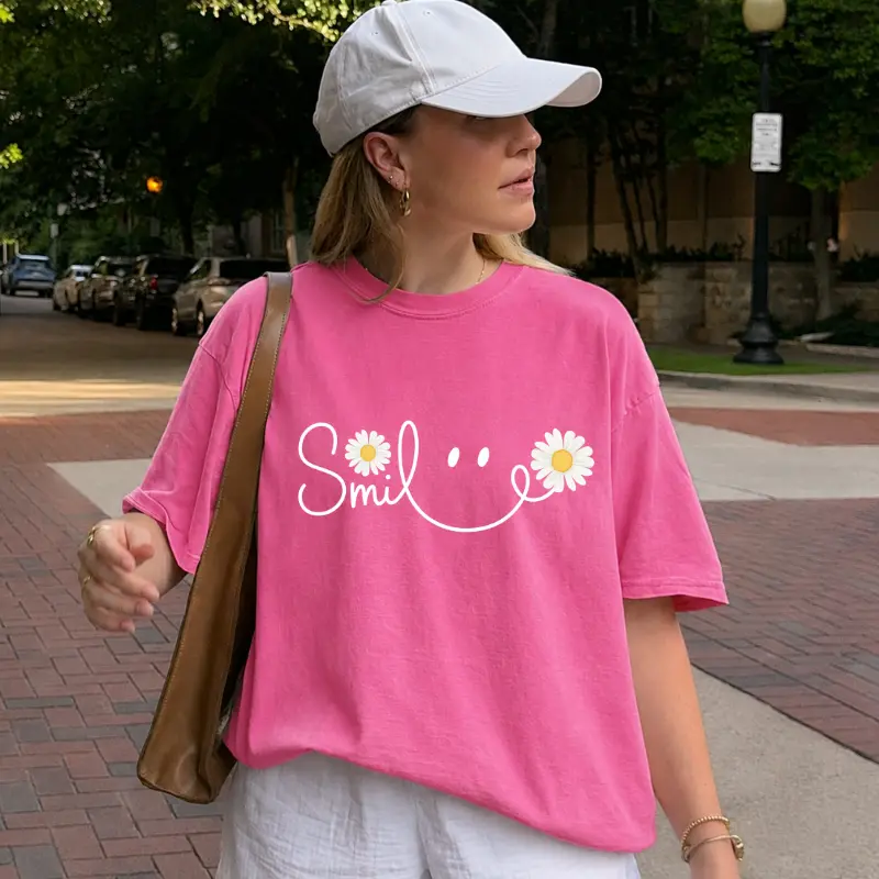 Comfort Colors, Smiley Daisy Womens Shirts, Emoji Smile Tee for Mom, Trendy Floral Tee Shirts, Inspirational Gift for Her, Summer Vibe Gifts Egg Tops
