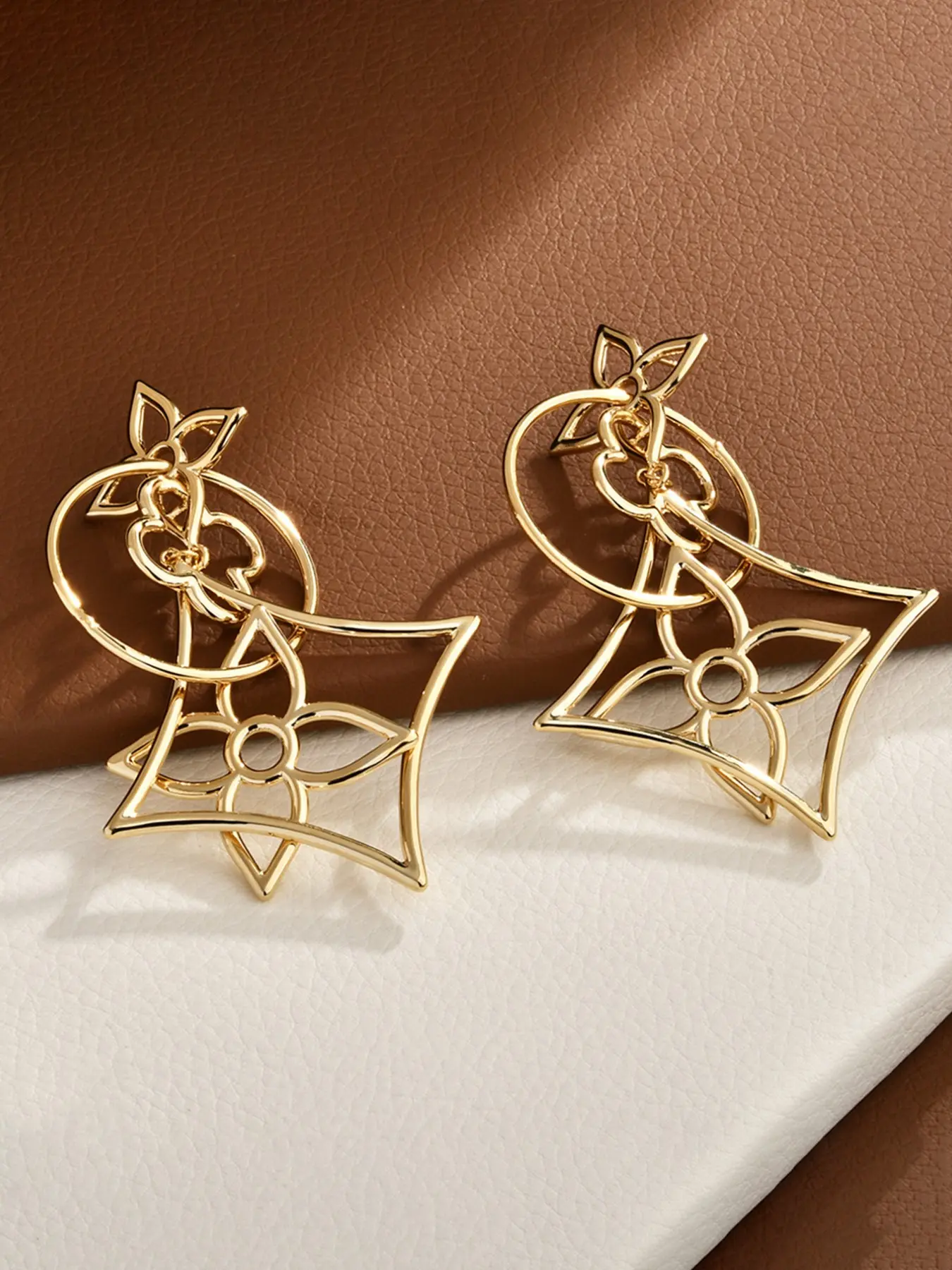 Luxurious Geometric Rhombus Hollow Out Incense Coil Earring Design, Elegant Style, All Seasons, Affordable Fashion Jewelry, Fashionable Accessories, No Precious Metal Plating, Elegant Minimalist Earrings
