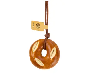 Realistic Simulated Bread Charm, Cute Pretzel & Bagel Keychain, Aesthetic Food Car Pendant, Mini Bakery Accessory for Women, Perfect Birthday & Thanksgiving Gift for Food Lovers