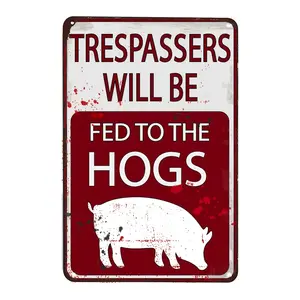 Rustic Iron No Trespassing Sign, 8x12 inch Wall Hanging Farm Humor Decor, Weather-Resistant Metal Sign with Pig Illustration, Multipurpose Outdoor Use, English Text