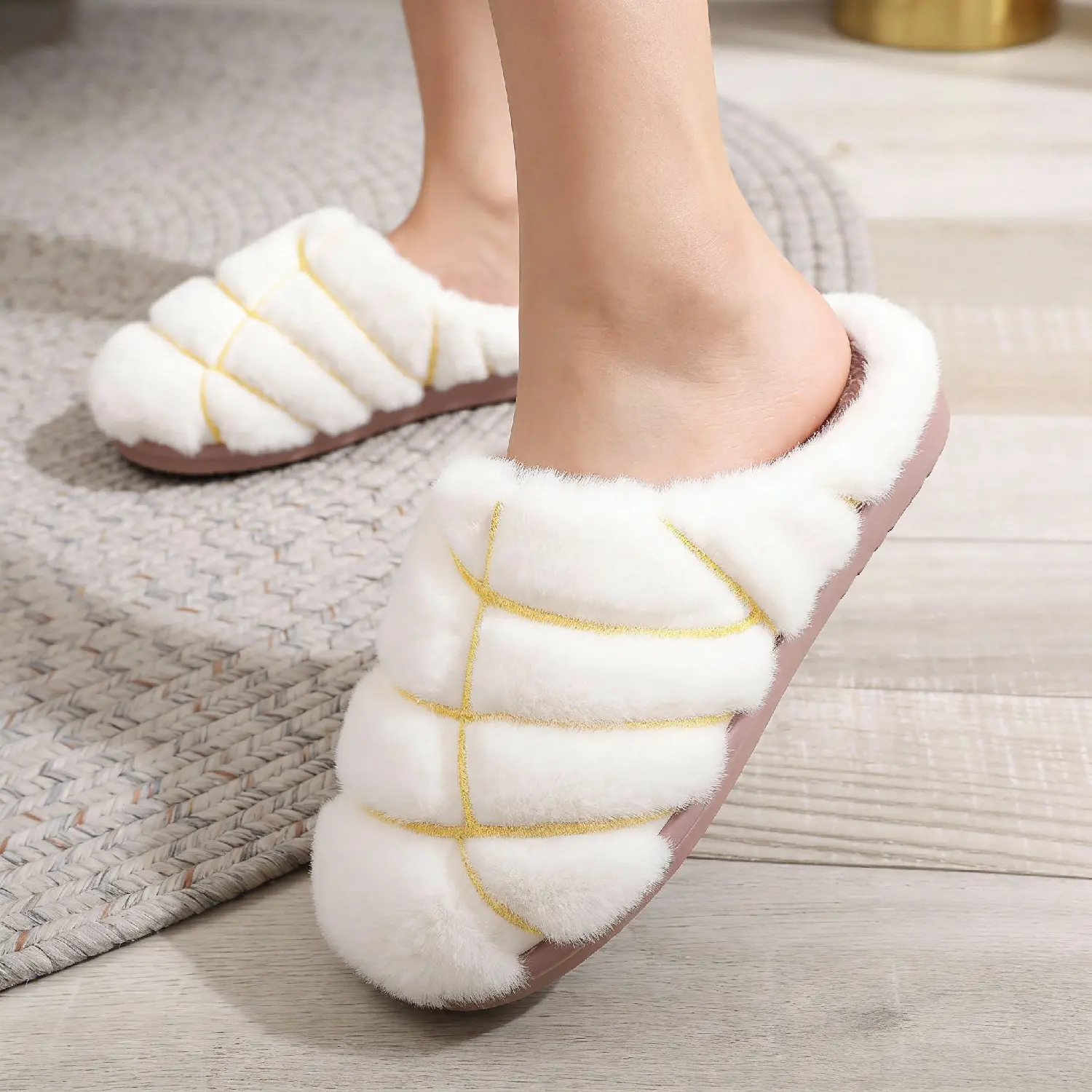 Women's Solid Color Concha Shaped PlushSlippers, Casual Soft Comfortable Fluffy HomeSlippers, Warm Slippers for Indoor & Outdoor Usefor Fall & Winter, Footwear, Slipper Shoes