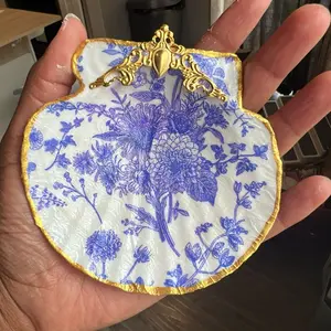 Vintage seashell holder