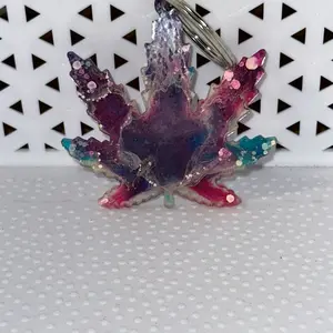 Pot leaf keychain
