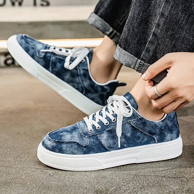 Men's Washed Denim Low-Top Skate Trainers, Textured Non-Slip Thick Rubber Outsole, Vintage Street-Style Versatile Casual Board Shoes for Daily Commute and Campus Outfits, Trainer