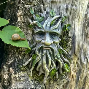 1 Pc Mysterious Tree Spirit Wall Hanging Statue | Outdoor Garden Landscaping Style | Easy Mount, Decor & Landscaping Dual Use | For Garden & Home Decor Lovers | Perfect for Yard/Patio & Gifting | Garden Accessories
