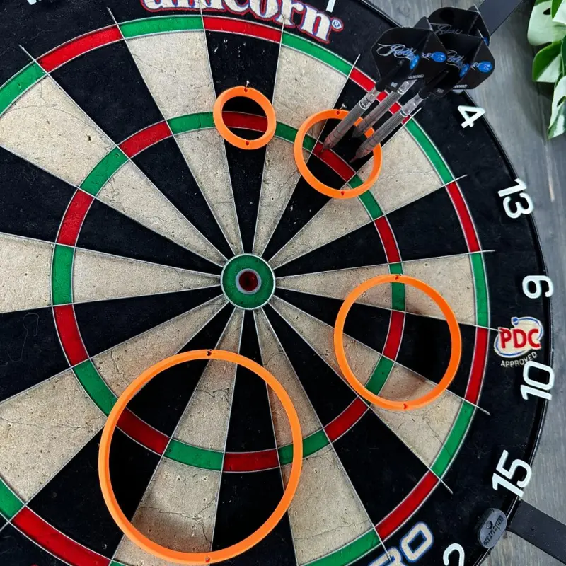 4pcs Dart Practice Ring Target Aid Ring for Dartboards Training Ring Auxiliary Target Ring Improve Accuracy Practice Tool for Dart Players, Darts Gear, Fits Most Dartboards Easy to Attach Home Game Room Bar Club Use Beginners to Advanced Players