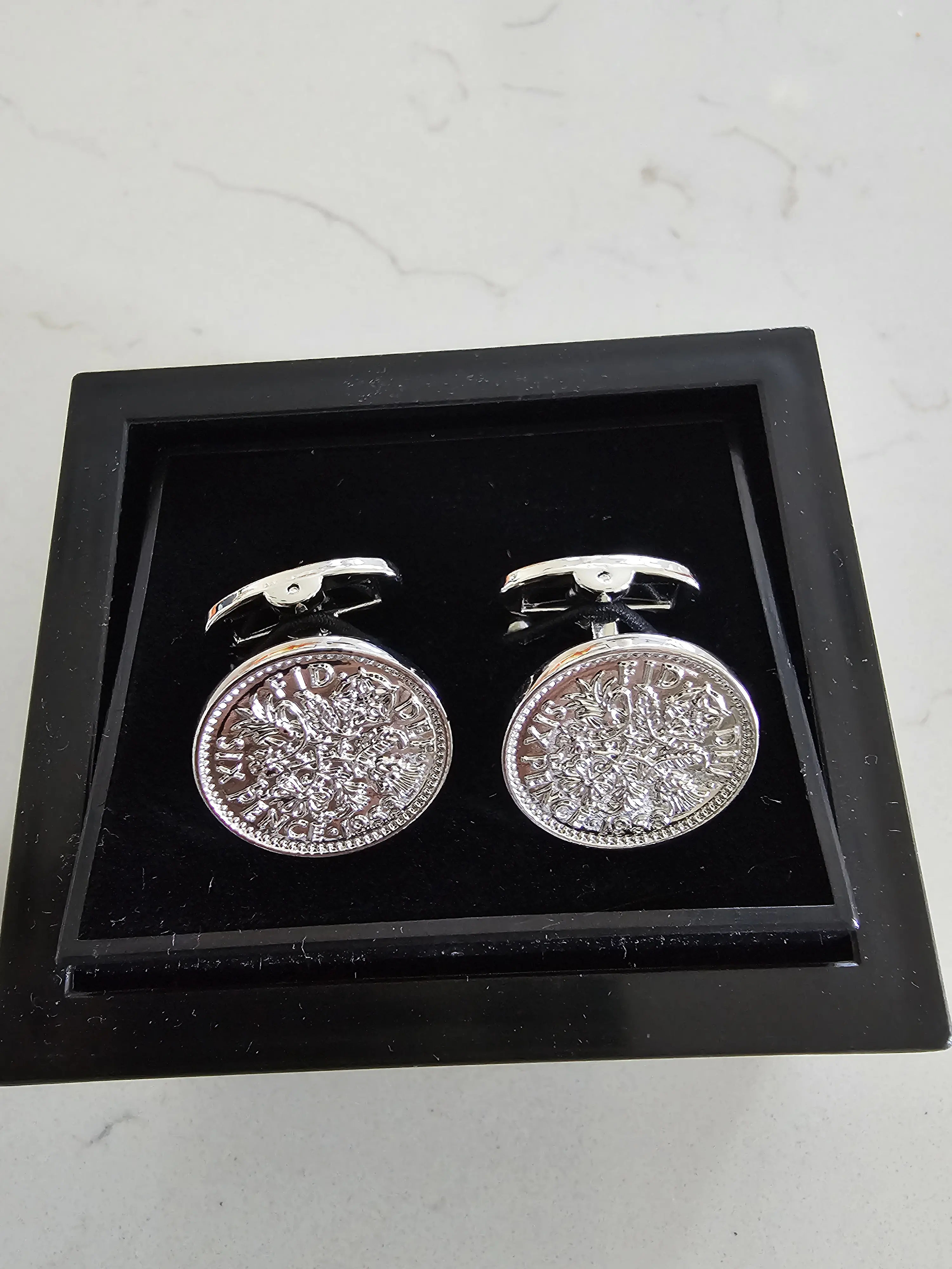 Silver-tone Sixpence Coin Cufflinks, British Emblem, Traditional Wedding Accessories (Gift Box Set)