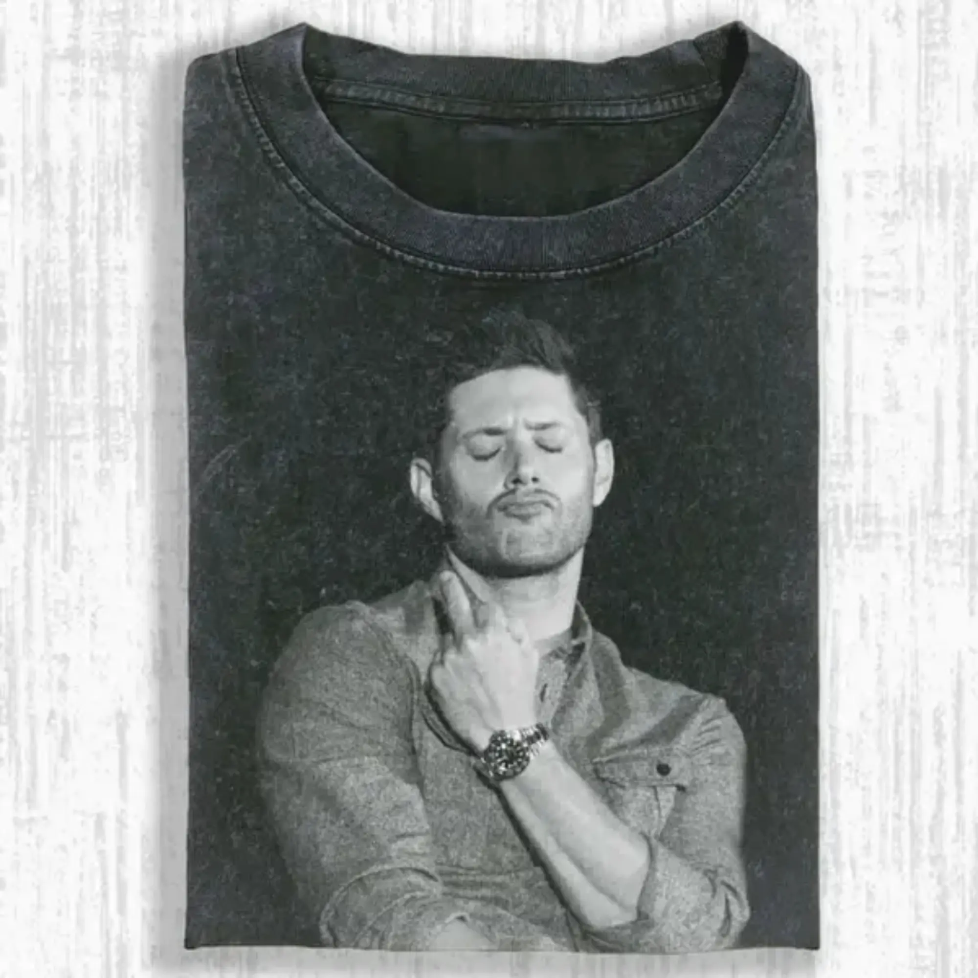 Vintage Jensen Ackles Middle Finger T-Shirt - Retro Dean Winchester Supernatural Graphic Tee, Funny Actor Meme Gift Shirt, Gift for Women, Crew Neck T-shirt, Trending T-shirt, 100% Cotton, Unisex Shirt Menswear Womenswear Streetwear Cotton Comfort