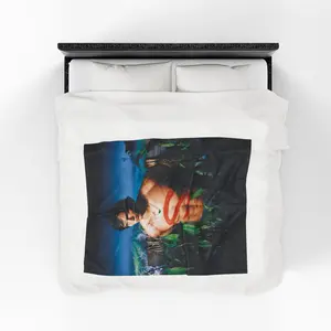 Tom Welling Blankets - SuperHero Blankets with Iconic Character Design for Fans