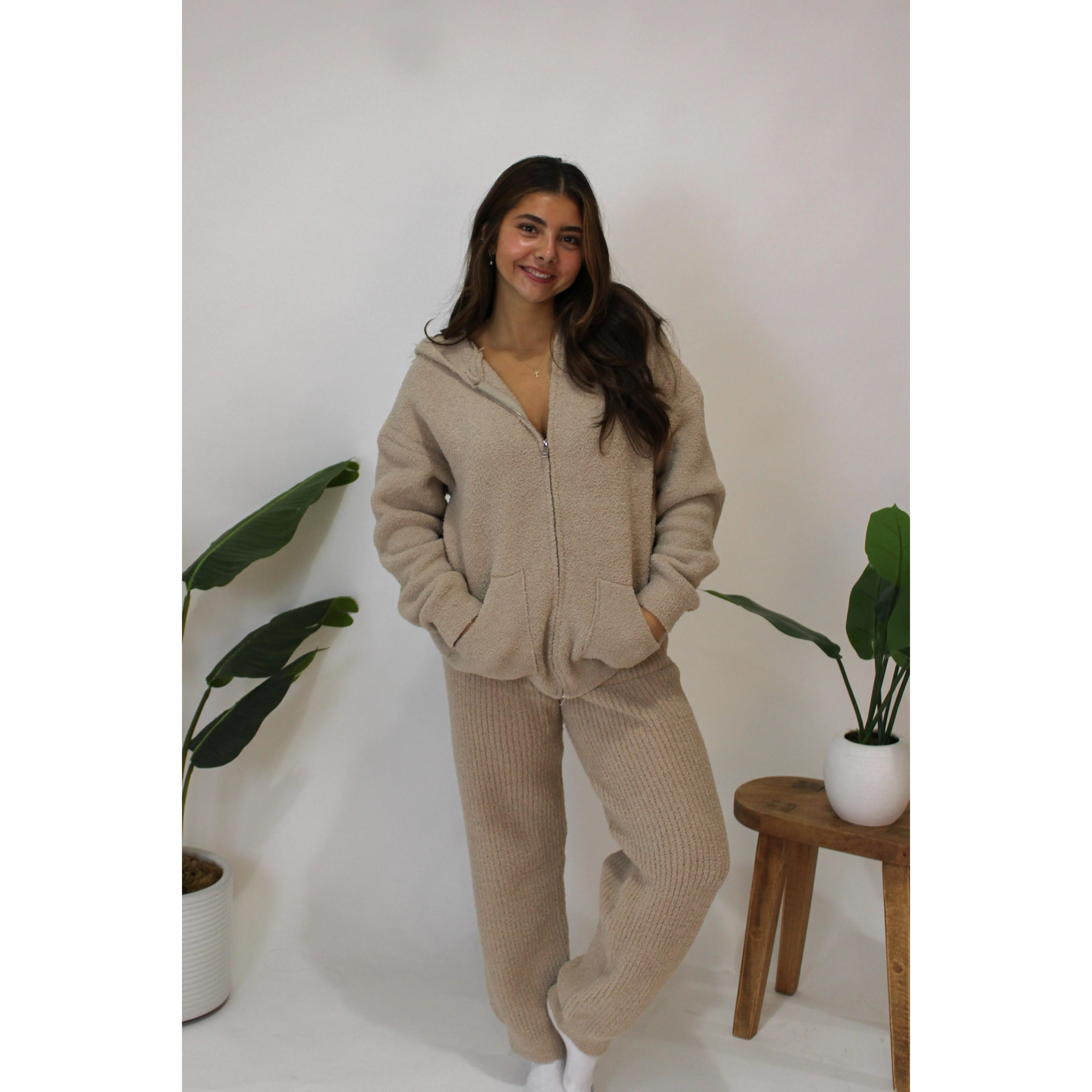 Bundle Up Joggers -Beige