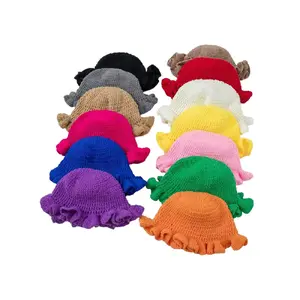 Women's Handmade Crochet Beanie Hat, Warm Knitted Cap with Cute Rolled Edge, Suitable for Spring Autumn Winter Daily Wear, Knit Hats