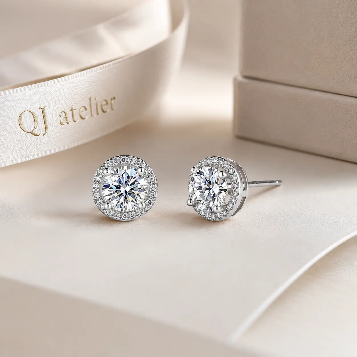 Women's Classic Circular Diamond Stud Earrings - Halo Round Cut Polished Sparkle Dainty Jewelry, Daily & Evening Wear Bling Elegant Easy-To-Style Costume Accessory for Friends