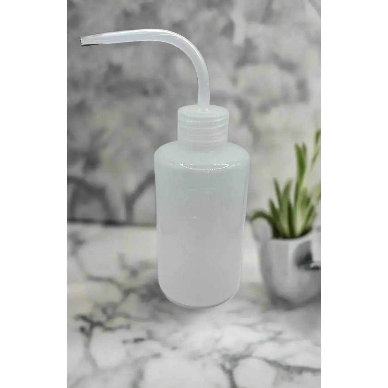 Eyebrow & Eyelash Rinse Bottle