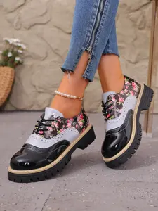 Multicolor patent leather lace-up retro sweet and cool versatile women's Oxford Shoes, with lace-up design adjustable for tightness, suitable for all-season daily outings, commuting to the office, light casual gatherings, shopping, and store visits.