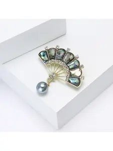 European and American Fashion Charm Water Diamond Abalone Shell Fan Brooch Elegant and Generous Women's Clothing Corsage Accessory Pin