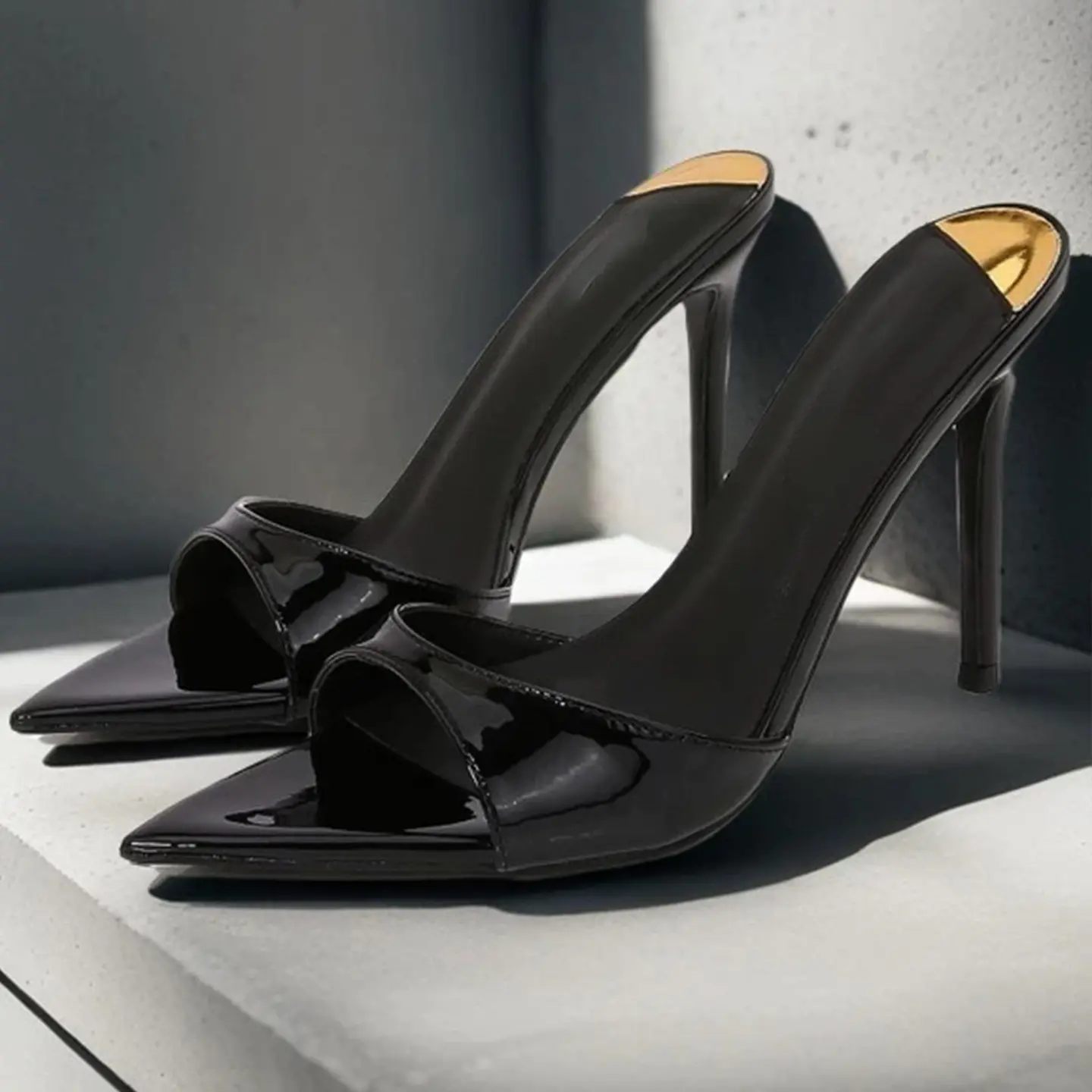 Women's Pointed-Toe High-Heel Sandals, Black Patent Leather – Sexy, Minimalist, Timeless & Versatile