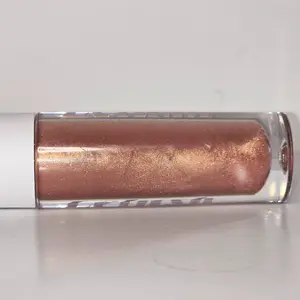 Deseraye lipgloss by Lelush Cosmetics