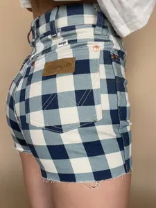 Final Sale ✨ Wrangler Vintage Picnic Frayed Hem Shorts