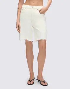 90s Comfy Short - Crema