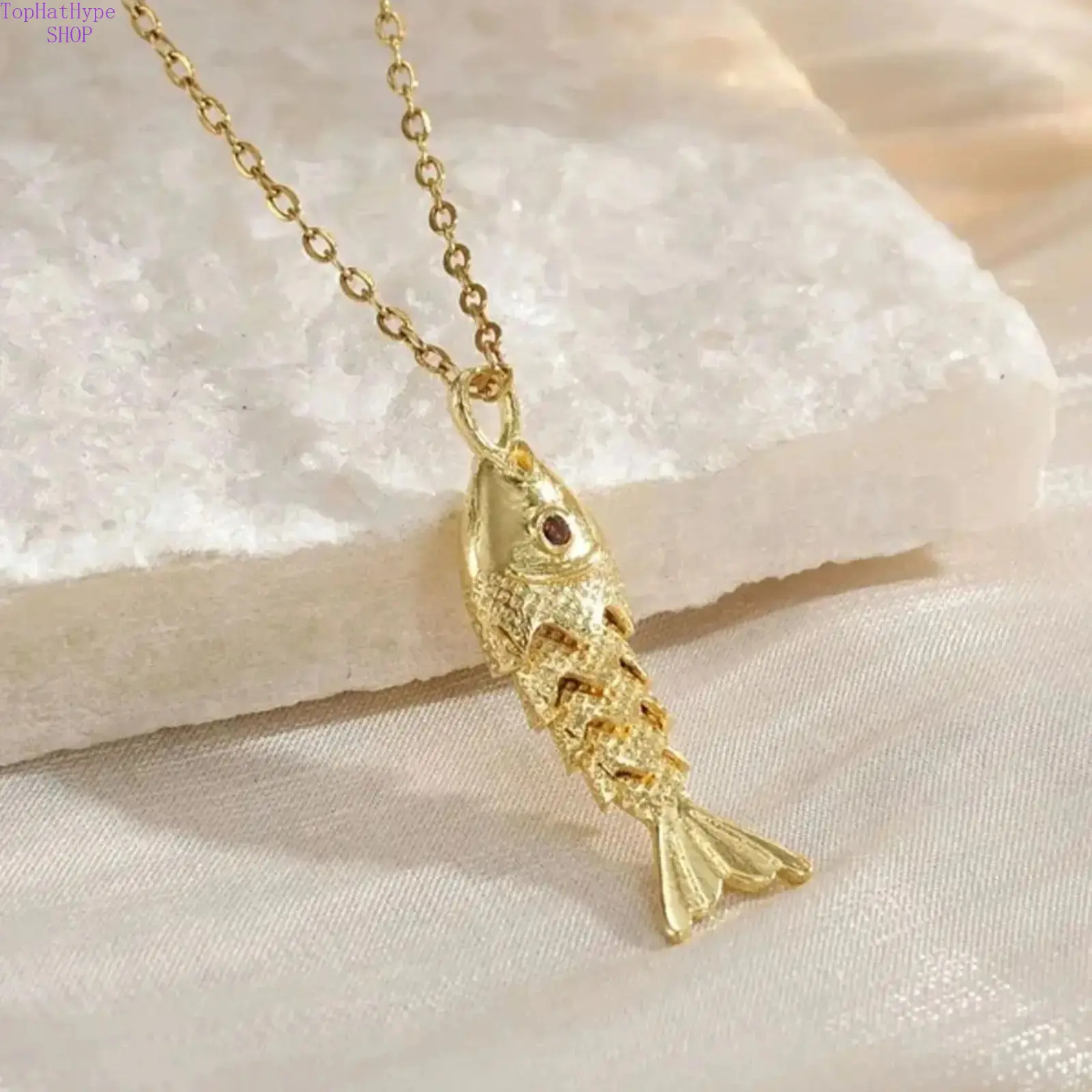 Women’s Vintage Lucky Koi Fish Pendant Necklace, Stainless Steel Chain, Retro Aesthetic Versatile Fashion Jewelry, Ideal for Daily Wear, Casual Outings & Holiday Gift‑Giving