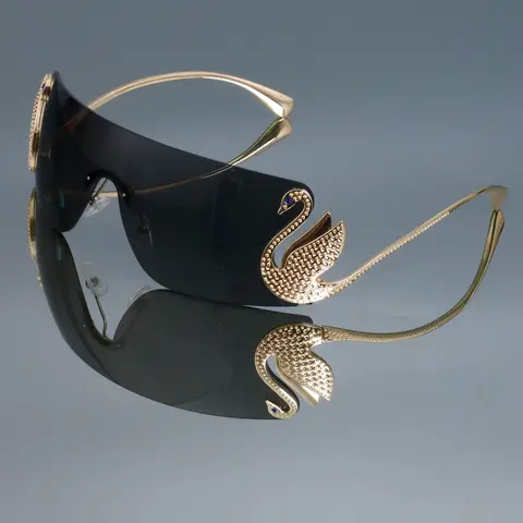 New Large Frame Fashion Glasses Y2K Trendy Unisex Metal Swan Rhinestone Decorative Eyewear for Photos Parties Daily Wear Rhinestone Decorated Eyewear