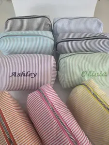 Custom Cosmetic Bag for Bridesmaid , Custom Makeup Bag, Personalized gift for Bridal party, gift for her, gift for Bridesmaid, Custom Bag