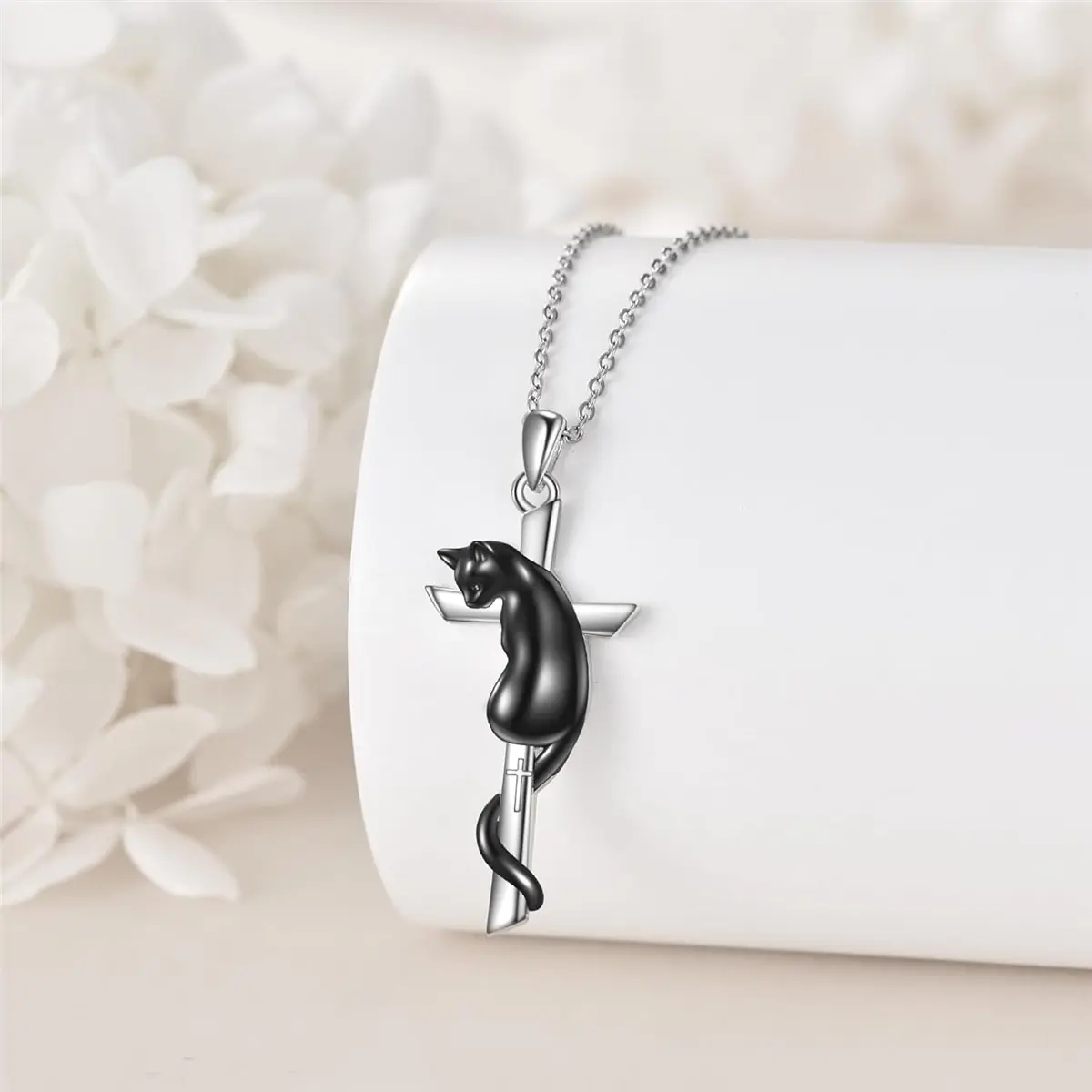 1Pc Creative Cute Black Cat Cross Pendant Necklace for Women Exquisite Women Cartoon Kitty Lucky Jewelry Stainless Steel Chain Accessories Suitable for Women, Daughters, Girls Holiday Gifts