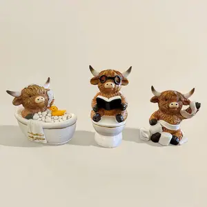 Bathroom Decoration Highland Cow Statue Resin Ornament Craft Creative Holiday Home Decoration Gift Ornament Cute Cow Design Home Decor Accessory