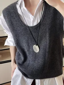 Fun Comb Titanium Steel Necklace, Leather Rope, Non-Fading Wax Rope, Long Elegant Sweater Chain, Casual Pendant Jewelry Accessory
