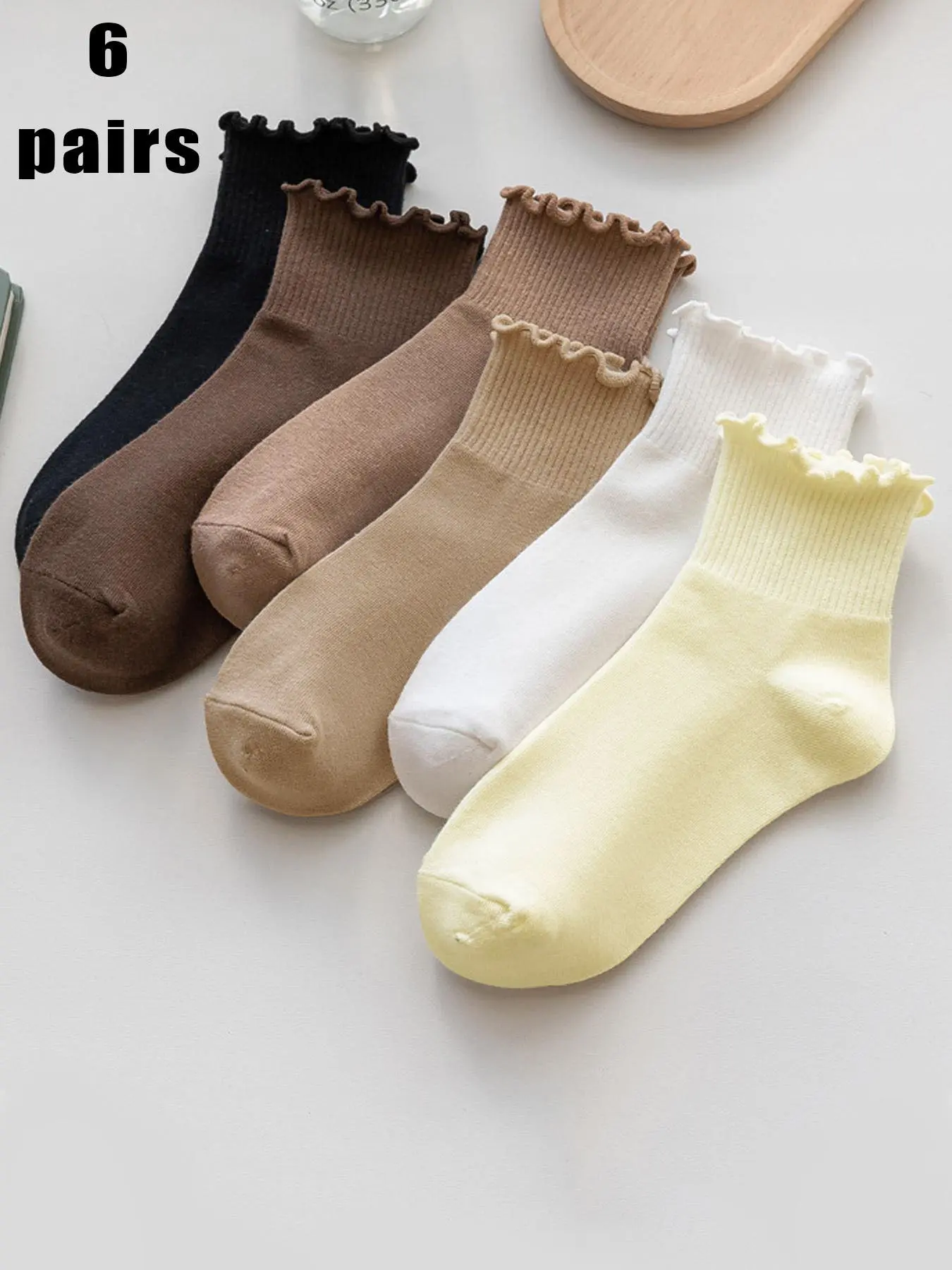 Random Women's Solid Lettuce Trim Crew Socks, Fashion Casual Comfy Socks for Daily Wear, Womens Socks for All Seasons, Casual Soft Socks
