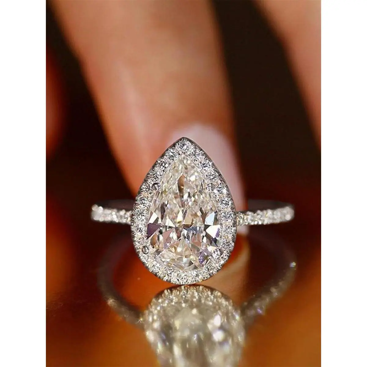 Elegant Water Drop Shaped Rhinestone Decorated Ring Perfect As Gift, Fashion Accessories for Wedding Party, Engagement Gift for Women