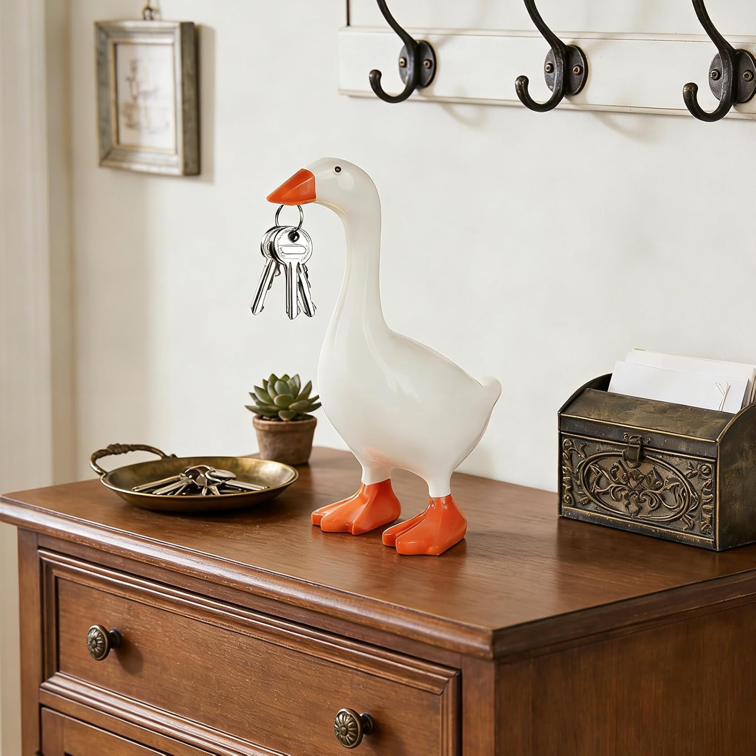 Desk Goose 7 Inch Desktop Goose Statue, Cute Resin Figurine with Magnetic Beak, Funny Home Office Desk Decor & Key Tool Holder, Perfect Valentine's Day Housewarming Gift for Women