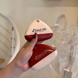 Stylish Portable Lint Roller for Daily UseMini Portable Wash.Lint Remover, Reusable Pet Hair Cleaner for Clothing, Sofa, Bed, Carpet, Removes Dog Cat Fur, Lint, Dust, Crumbs, Multi-Surface UseNo more pet hair disasters and lint troubles!