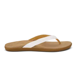 OluKai Women's Honu Sandals in White