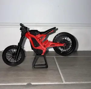 Surron Light Bee Model with front/rear suspension