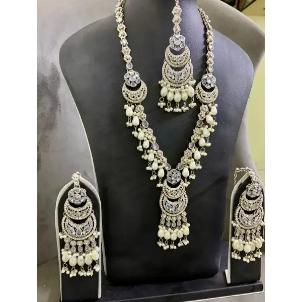 Silver & Mahroon Jewellery Set Long Locket With Attached Pendant Long Earings Maang Teeka