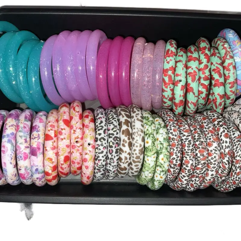 Silicone Rings for Car Charms and Keychains - Assorted Patterns and Colors for Personalization